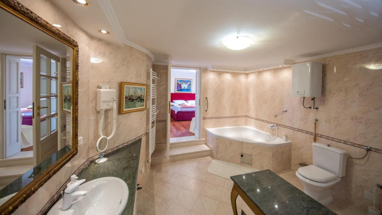Holiday Home Lapad Beach Royal Dubrownik Zewnętrze zdjęcie